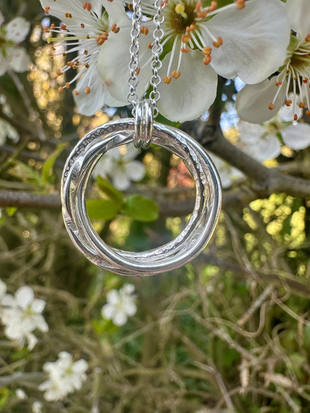 Glimmer Links Necklace