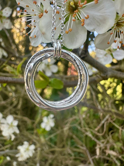 Glimmer Links Necklace